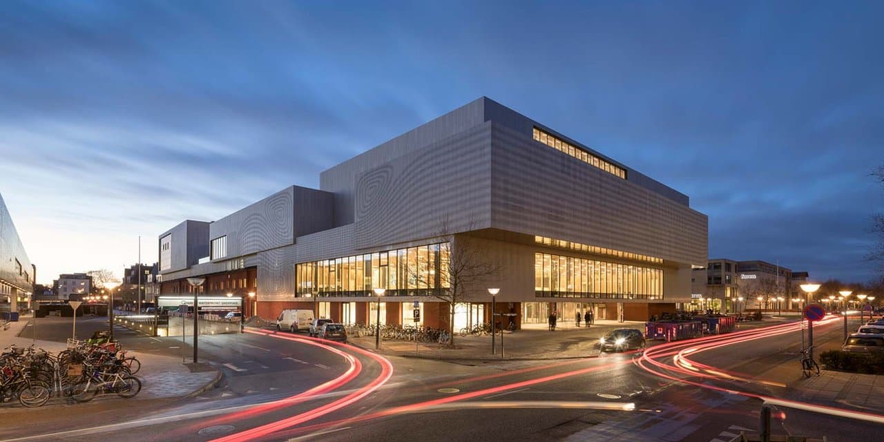 Experimentarium by night. Photo: Adam Mørk.