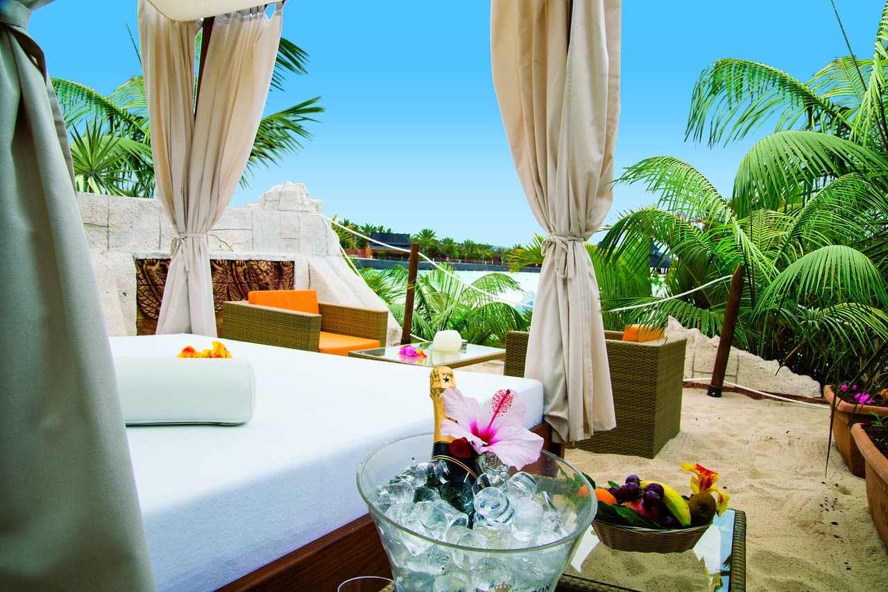 Welcome to our Champange Club. The best place for a relaxing and luxurios stay. 