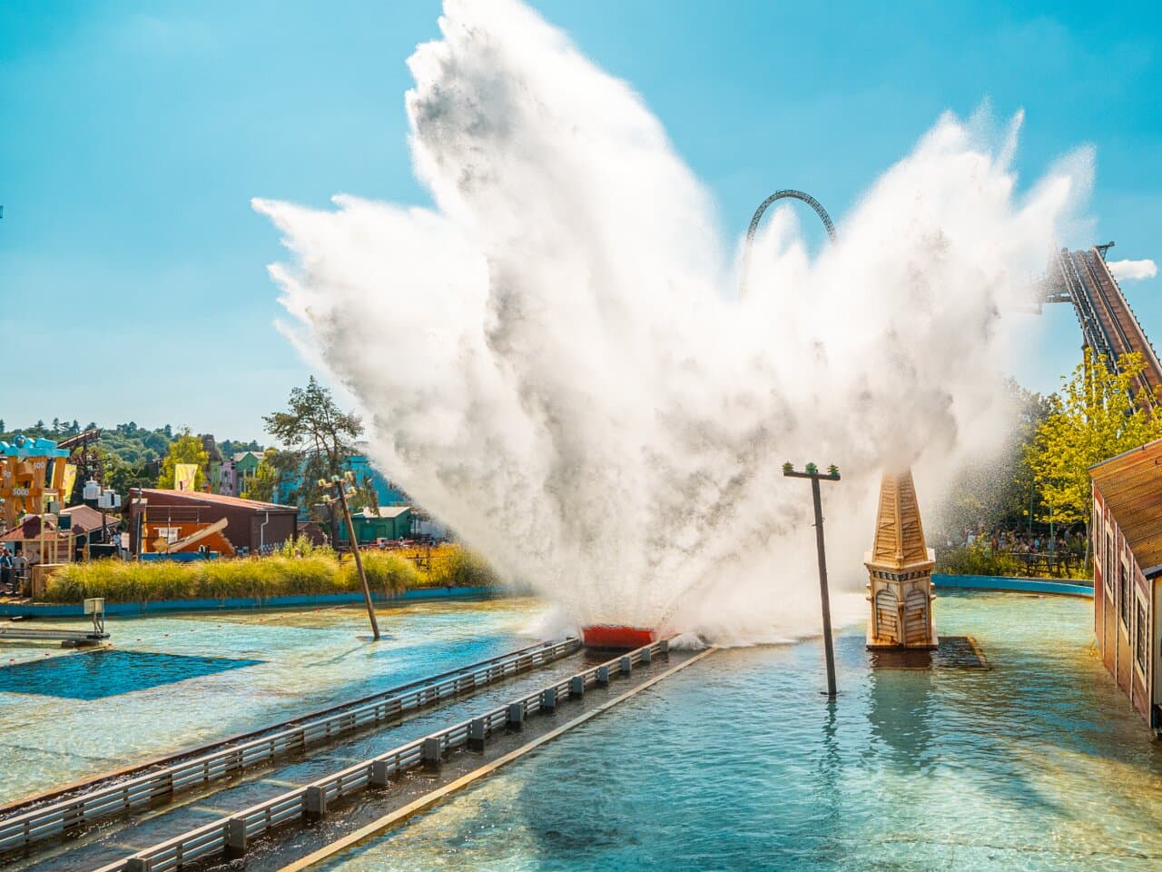 Tidal Wave - one of the UK's wettest water rides