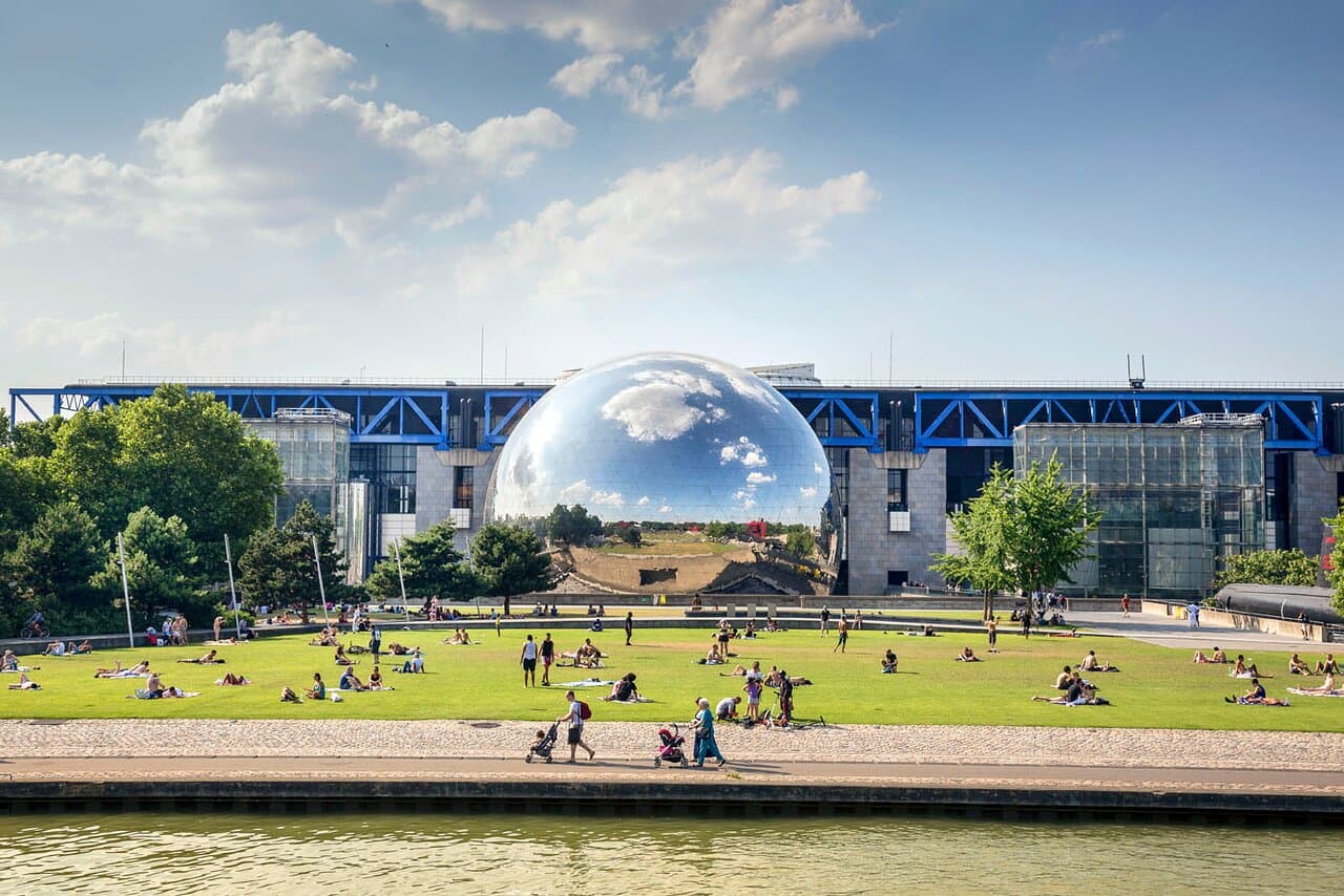 La Cité des sciences et de l'industrie, au cœur du parc de la Villette. 

© Ph Levy - EPPDCSI