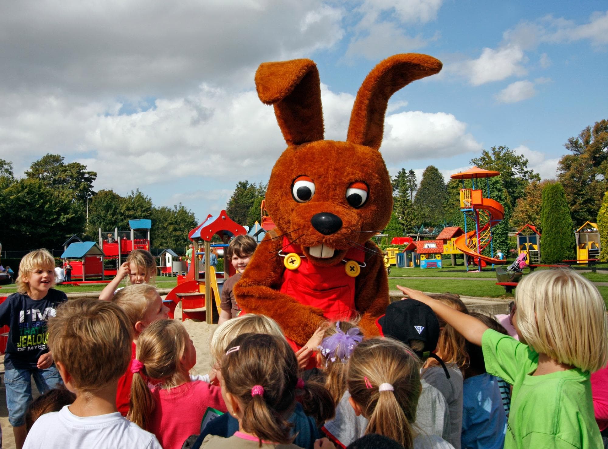 Bennie Broek Mascotte Linnaeushof