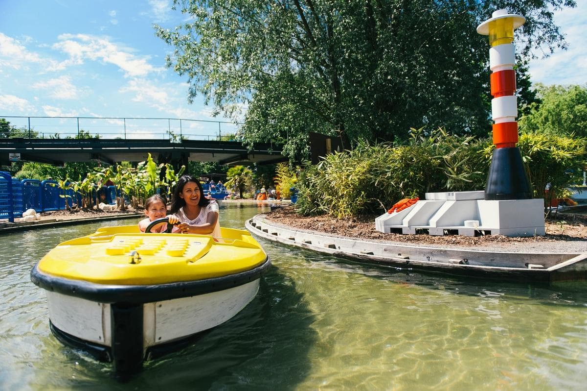 Take the wheel at Coastguard HQ!