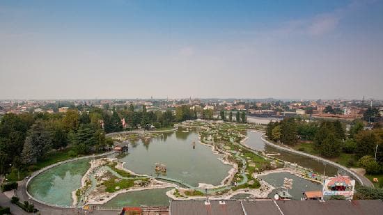 La perfetta riproduzione in scala dell'Italia, con 160 mini-monumenti e 16 statue parlanti