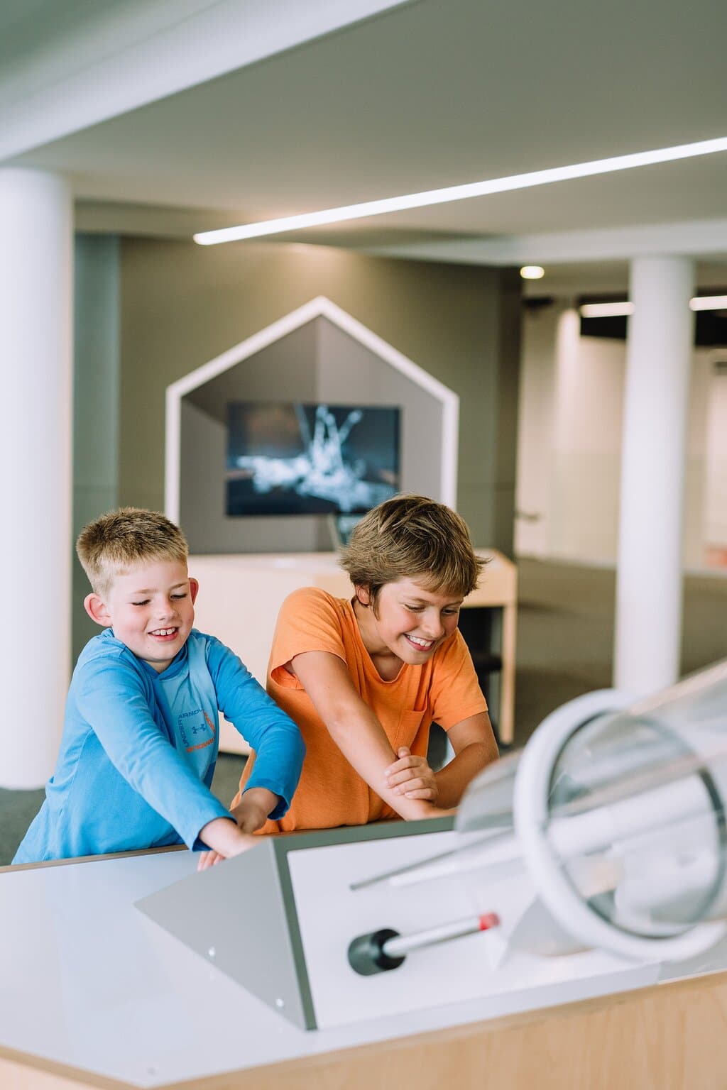 Younger visitors launching rockets.